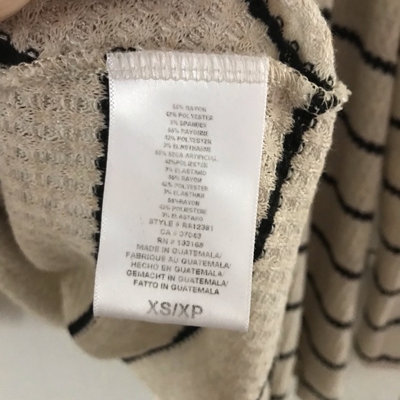 Last Chance⚡️Eri + Ali Anthropologie Ludington top - Picture 6 of 7